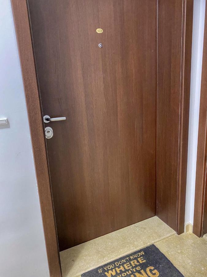 Stylish Urban Apart New 2021 Close To The Beach Warna Zewnętrze zdjęcie